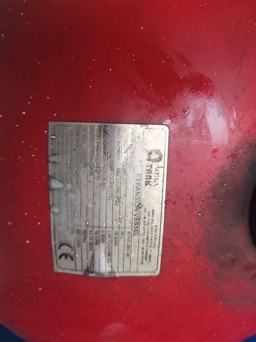 Vând centrală /cazan pe lemne 35 kw