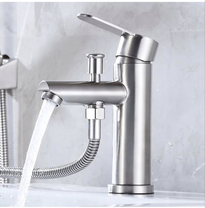 Смесител за мивка с душ