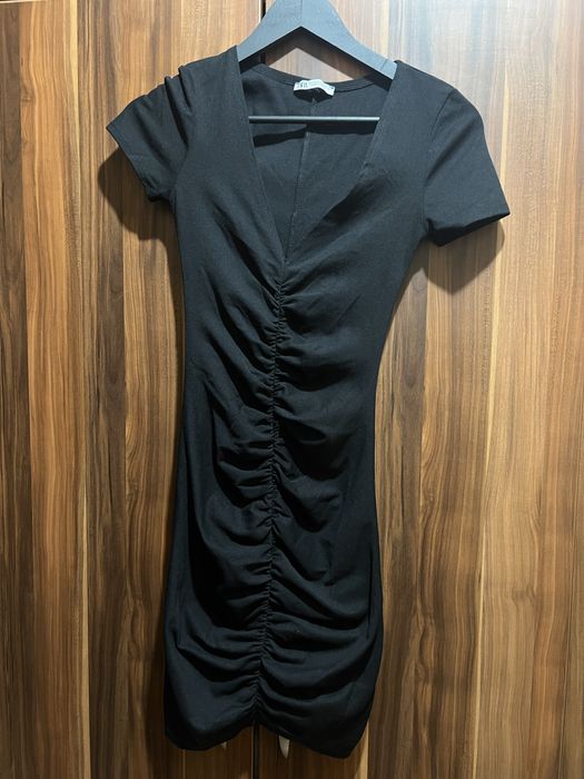 Дамска черна рокля Zara