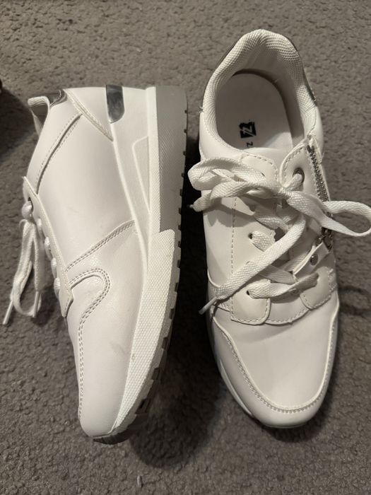 Маратонки с лека платформа