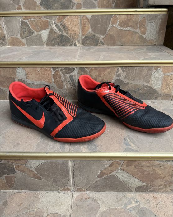 Стоножки nike като нови 45,5 номер