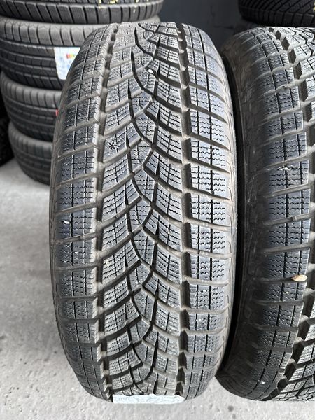 215/65/17 GOODYEAR 4бр