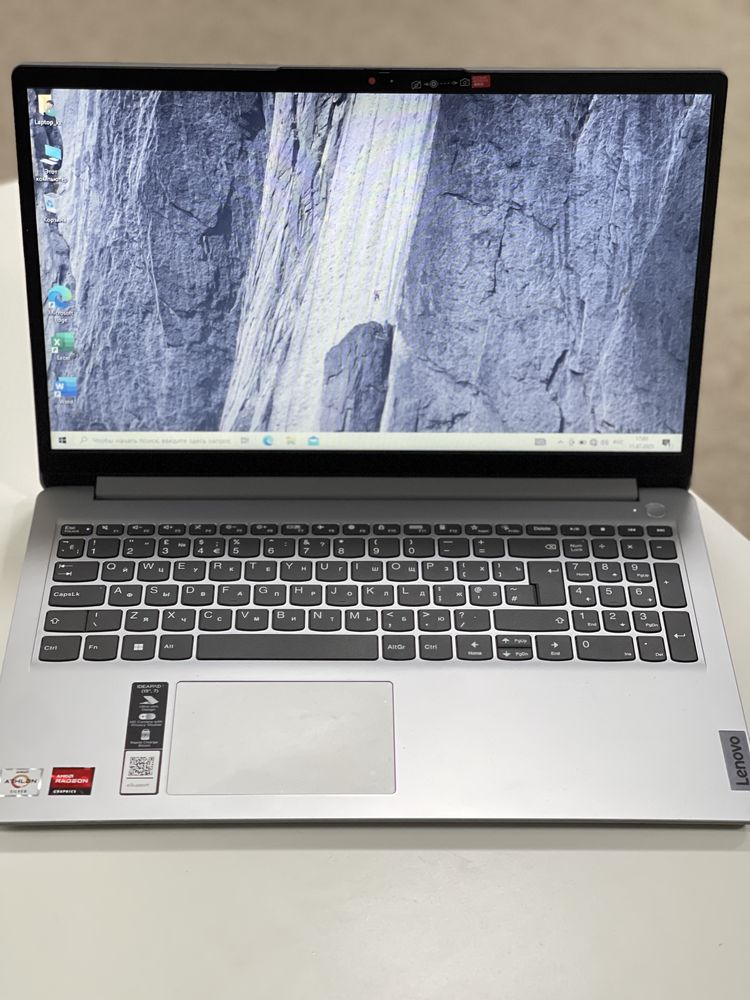 Продается Lenovo Ideapad 1