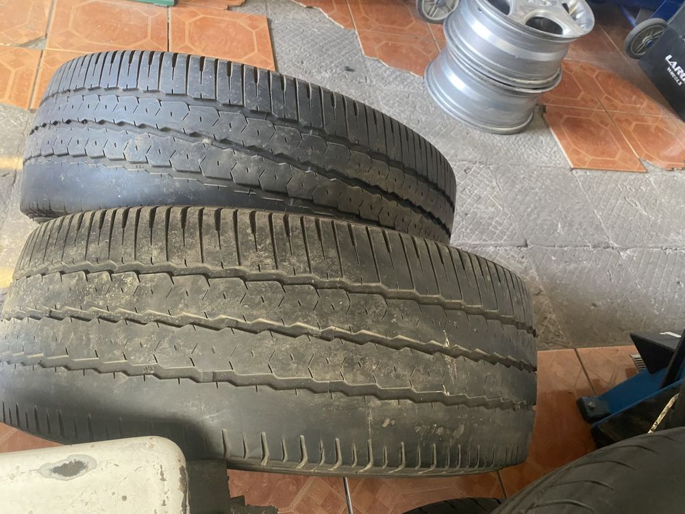 Шины Continental 235/65/16 C ,2шт