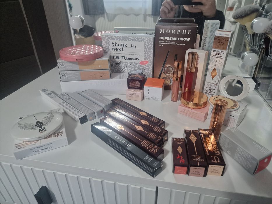 Produse machiaj lot noi