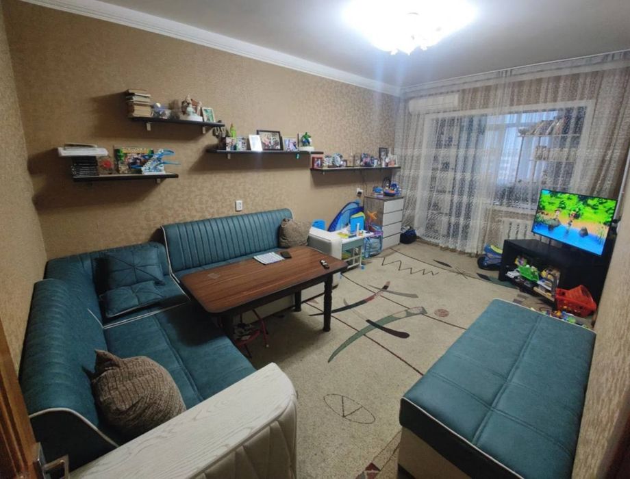 Юнусабад 14 квартал. Продается квартира 2/4/5