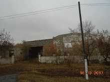 Продам здания с земельными участками, Карабалыкский р-н, п.Смирновка,