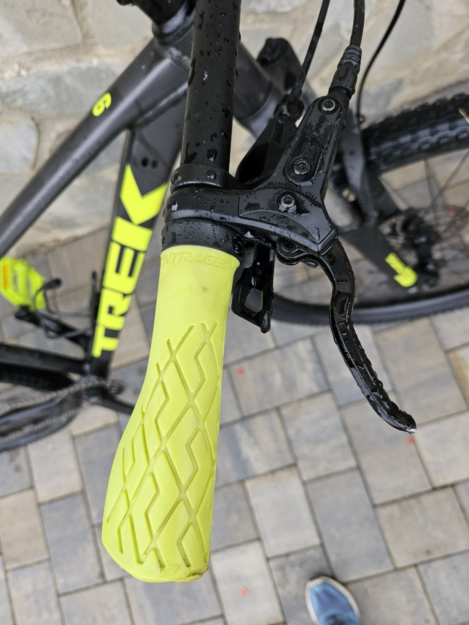 Vand bicicleta Trek Marlin 6 - stare perfecta de functionare - cadru L