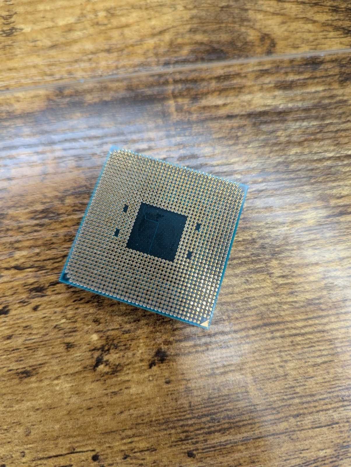 MSI B350 TOMAHAWK PLUS + AMD Ryzen 5 5500, AM4 , 6 Cores (4.2GHz)