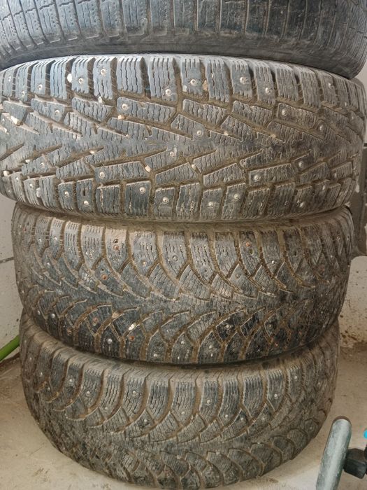 Продам шины зимние 205/60/16