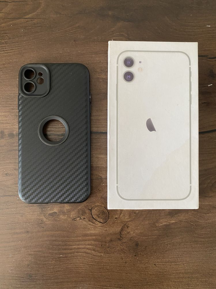 Iphone 11 с двух играми