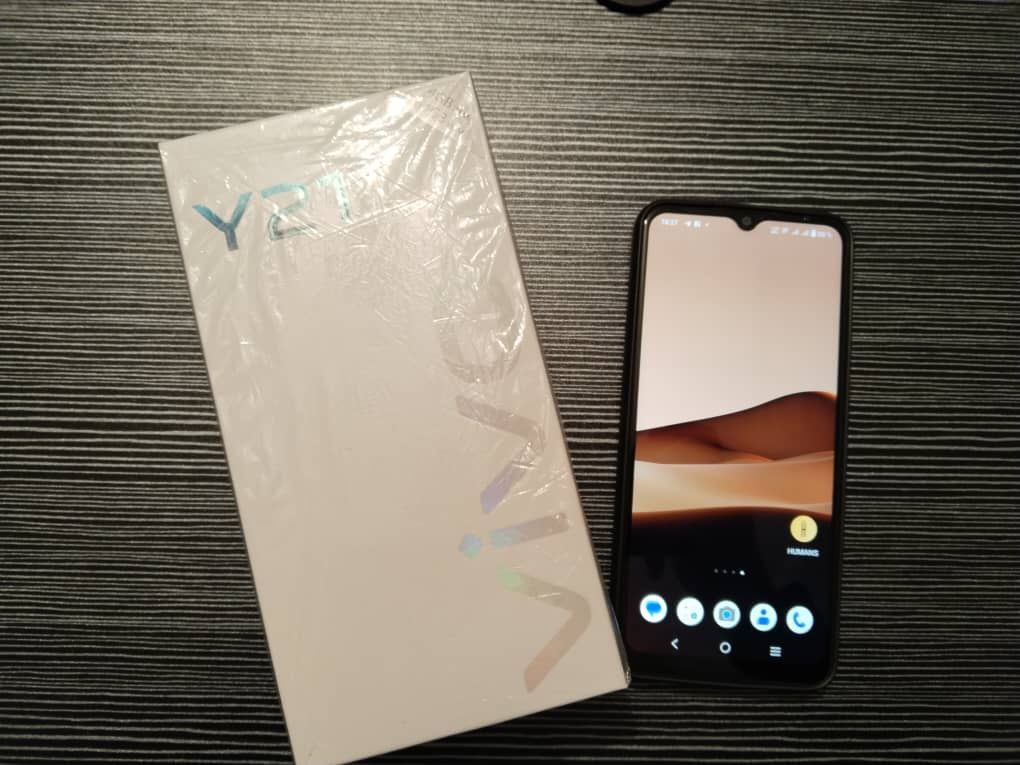 Продаю телефон Vivo Y21 в отличном состоянии