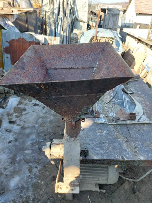 Circular cherestea,moara porumb,huroi,malai