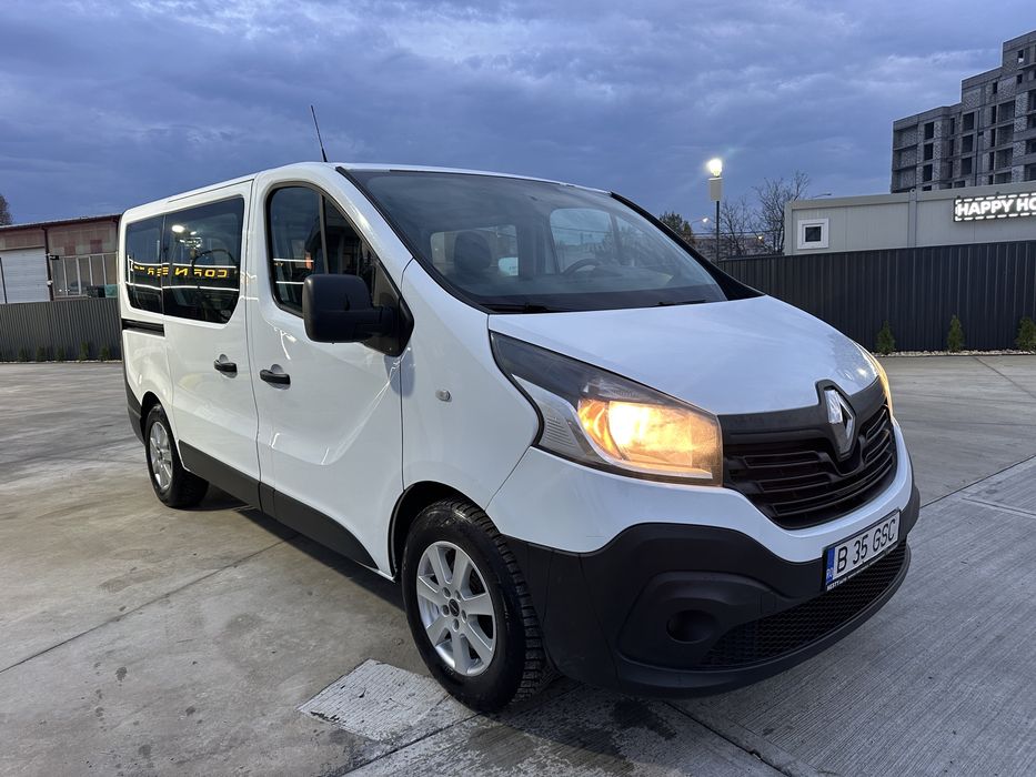 Ford/Renault Trafic/2017/8+1locuri/6+1Vit/Clima/Fiscal-9.990€
