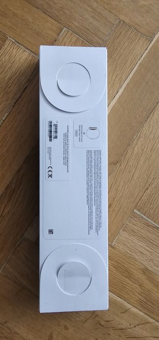 Apple Watch SE часовник