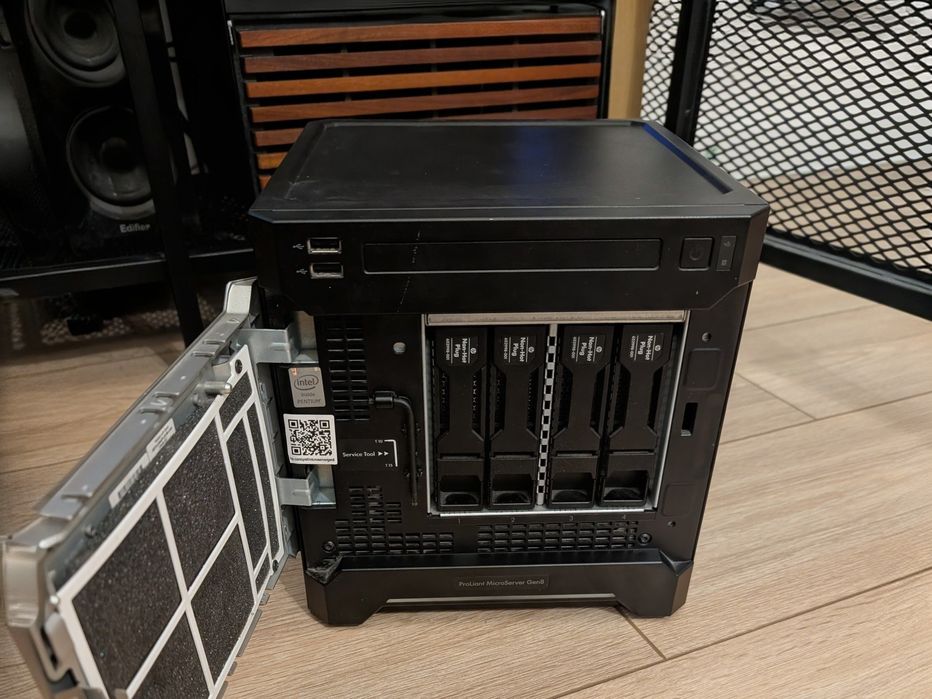 Server HP ProLiant MicroServer Gen8 Intel Xeon E3-1230 V2