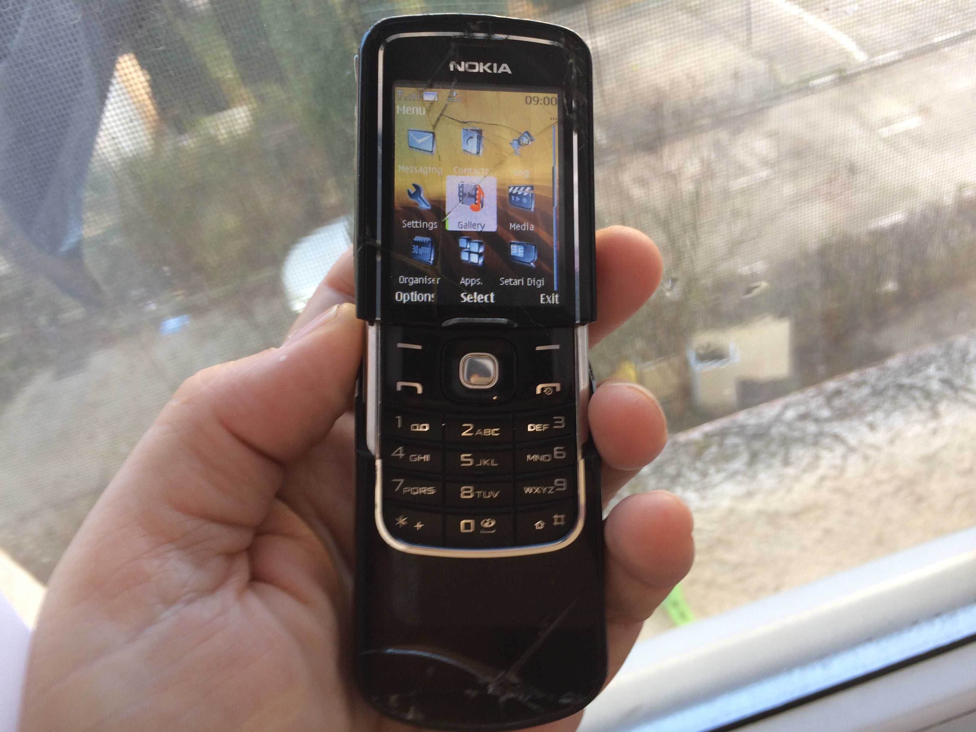 Telefon de colectie NOKIA LUNA 8600 defect.Cititi tot anuntul!