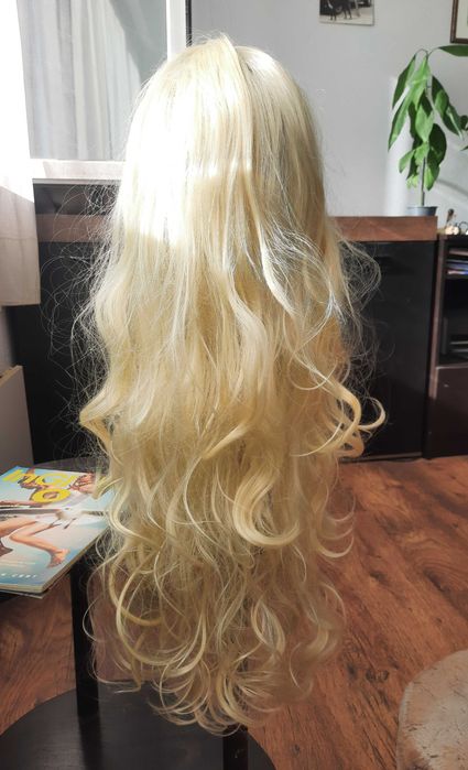 Перуки от Тему нови