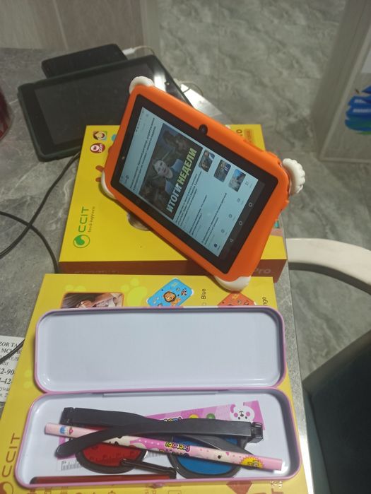 Планшет детский почти новый...