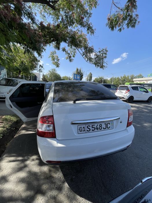 Продается бампер приора 2 хэтчбэк новый