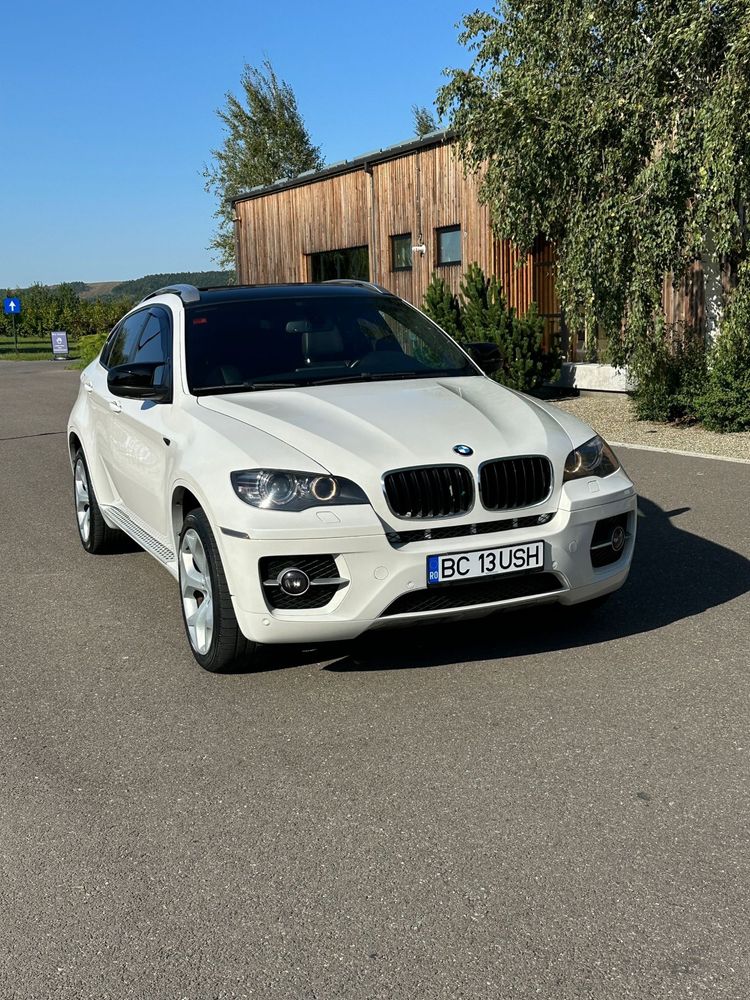 BMW X 6.
