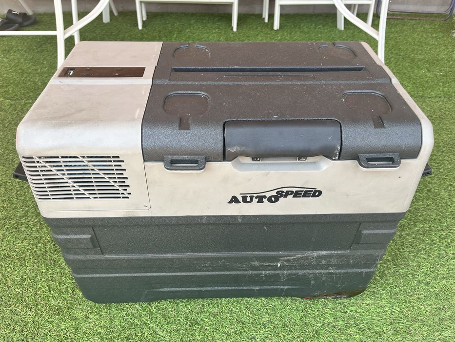 Vand frigider auto 12-24 V