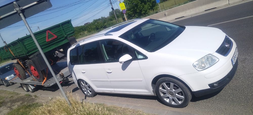 Tractari auto / Platforma Giurgiu ,vama ruse ,Grecia/Bulgaria,7 locuri