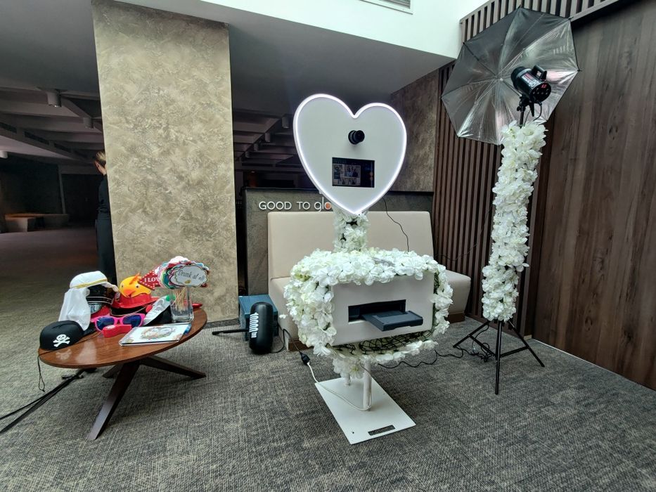 Vând photobooth / cabină foto carcasa