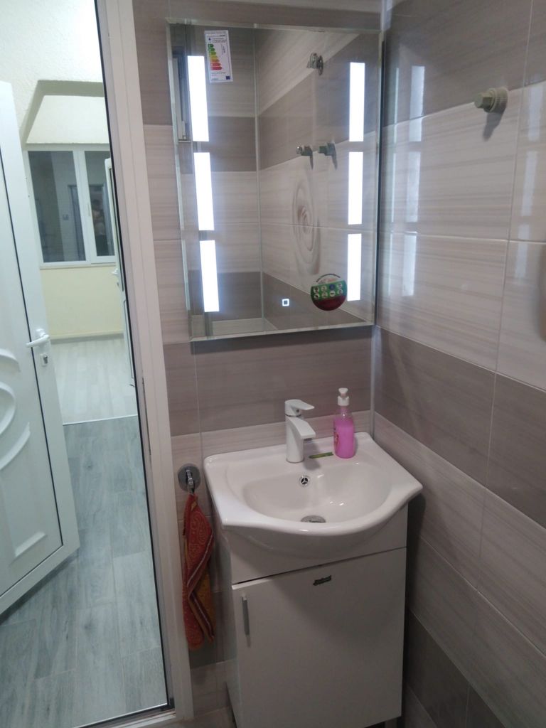 Продава се Тристаен апартамент в Панагюрище - 70 кв.м за 620 €/кв.м - Снимка #6