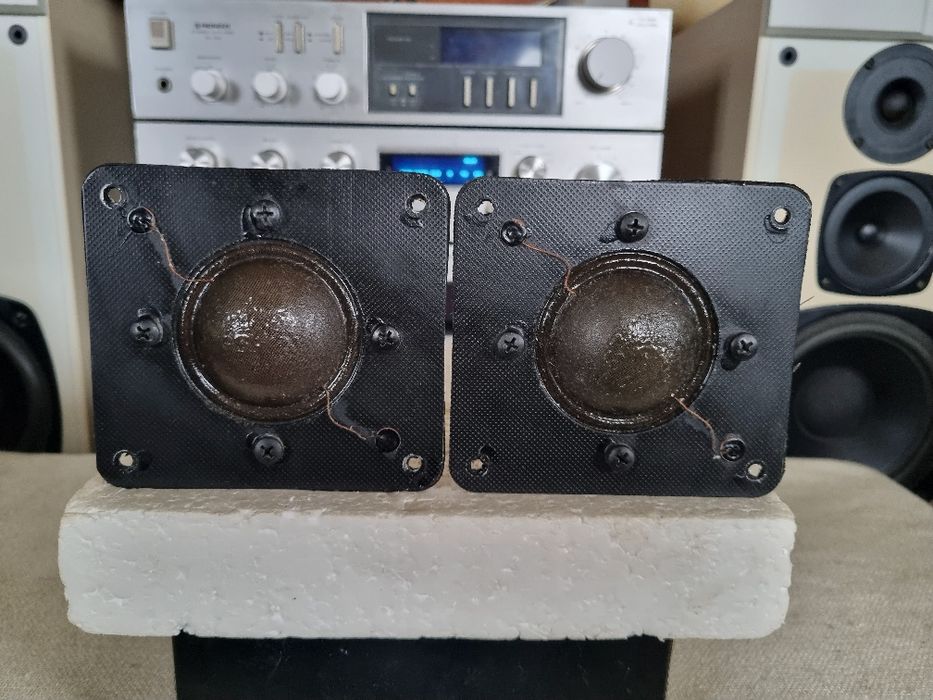 Set Difuzoare Medii Braun. 13 ohms, 40 watts, 11x12 cm. Impecabile.