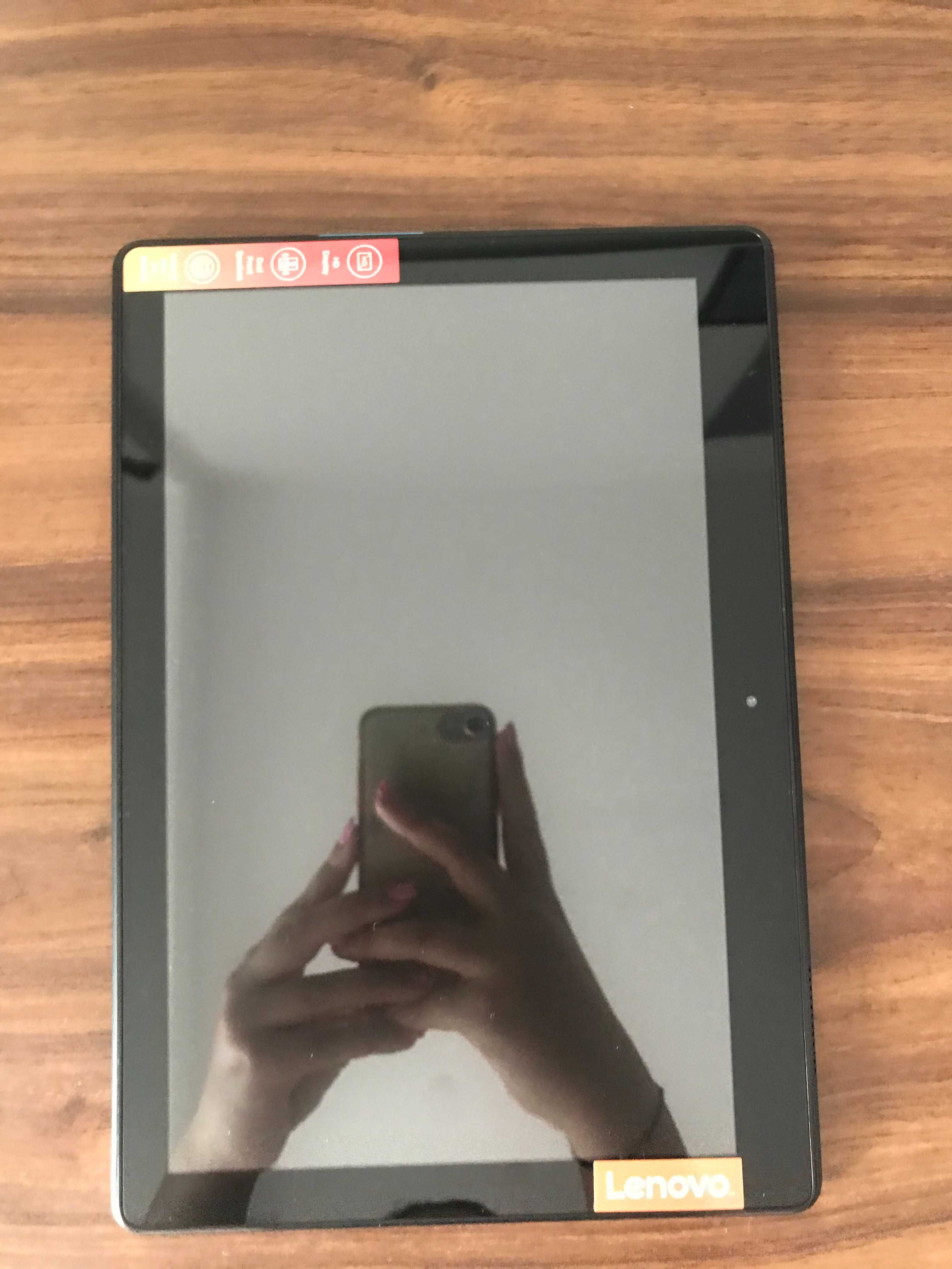 Tabletă Lenovo tabE10