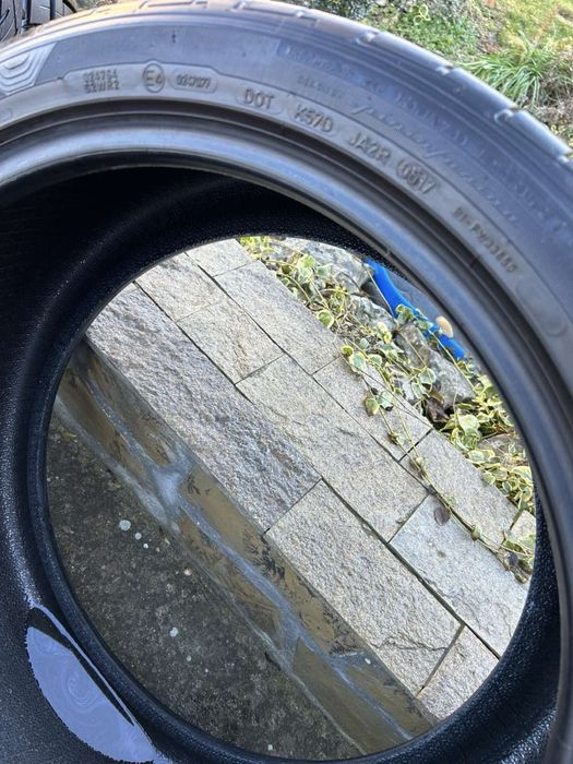 Гуми 295/35/R21 4 броя