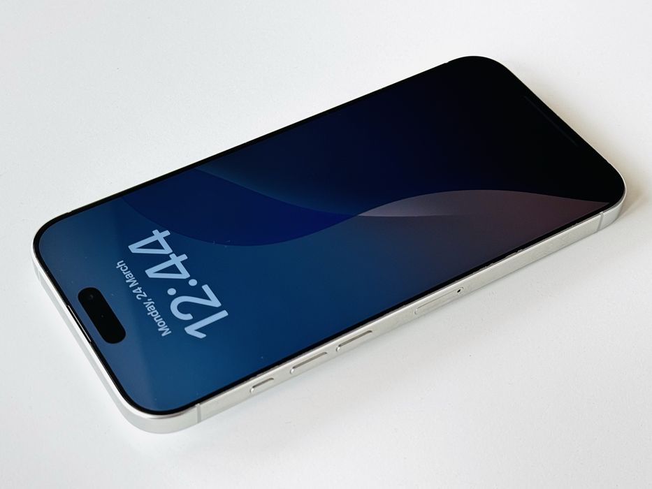 Iphone 16 Pro Max 512GB White Titanium Гаранция 6 месеца