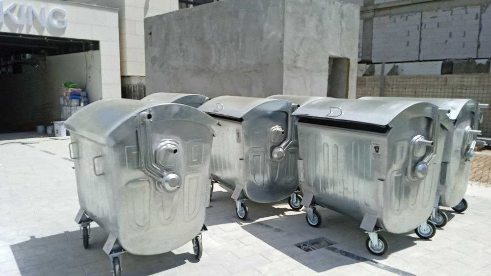 Мусорный бак 1100л Оценковка и пластик