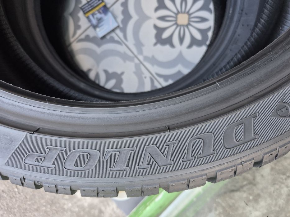235 40 19 Anvelope de iarnă Dunlop Dot 27.24