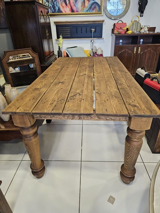 Рустик трапезна маса изработена от Дъб