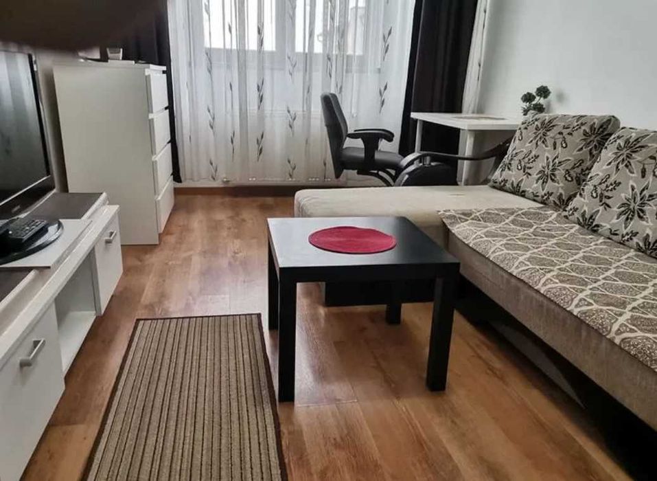 Дава се под наем Едностаен апартамент в Пловдив, Кършияка - 26 кв.м за 117.3 € - Снимка #1