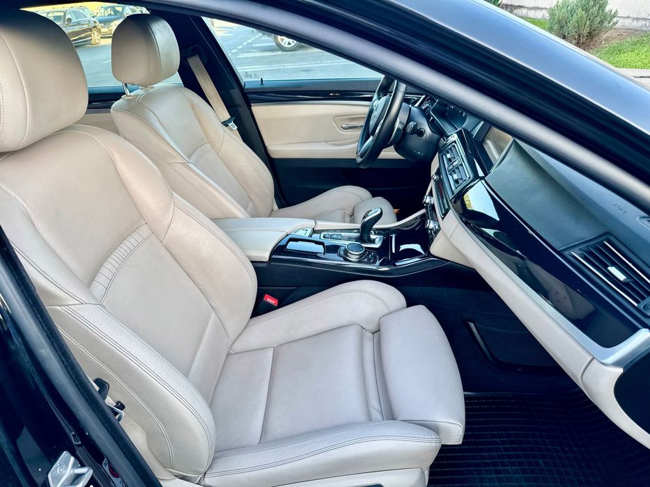 BMW Seria 5 530xd 3.0d xDrive 258CP Proprietar HeadUp SoftClose etc