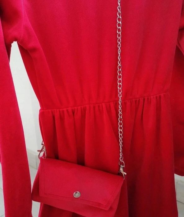 Rochita cu posetuta, 7-8 ani