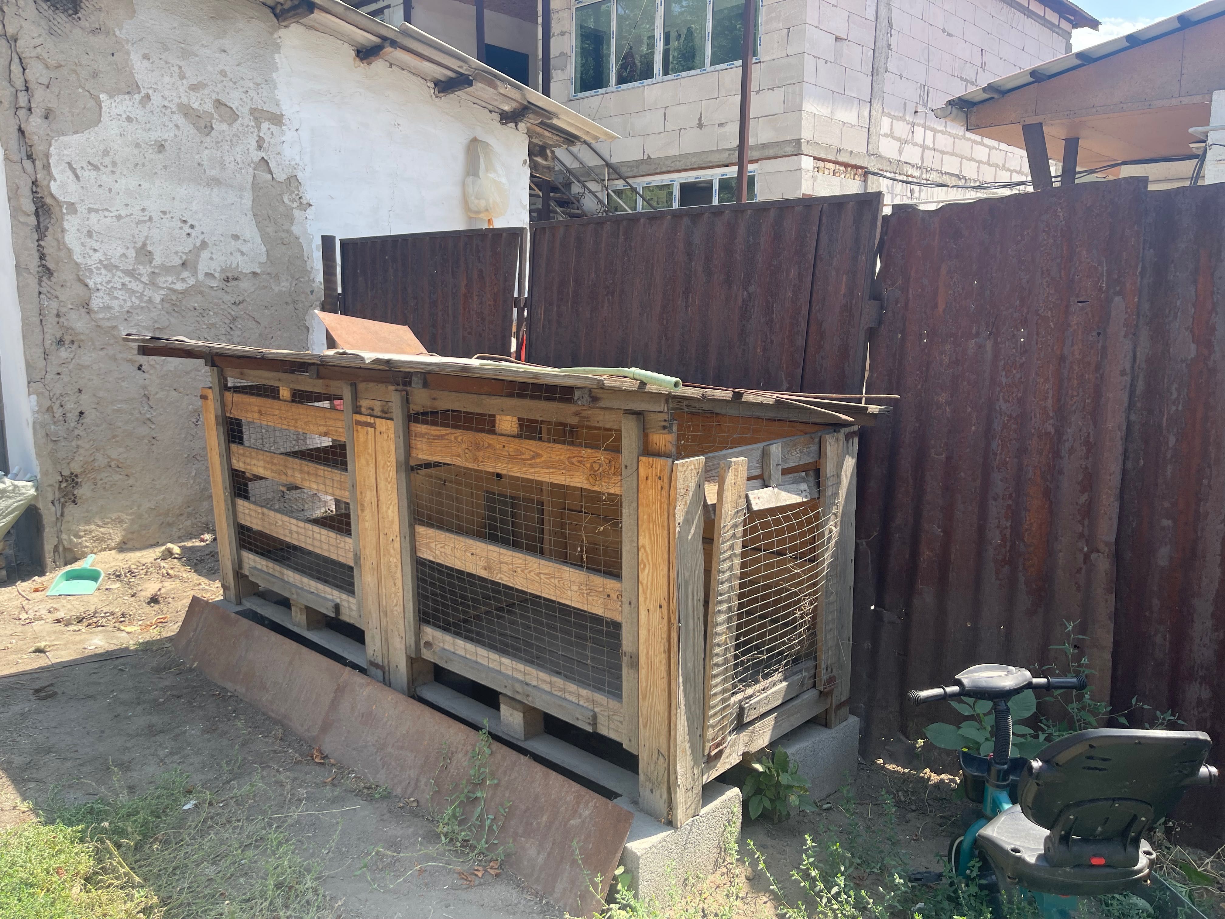 Продам клетку добротную