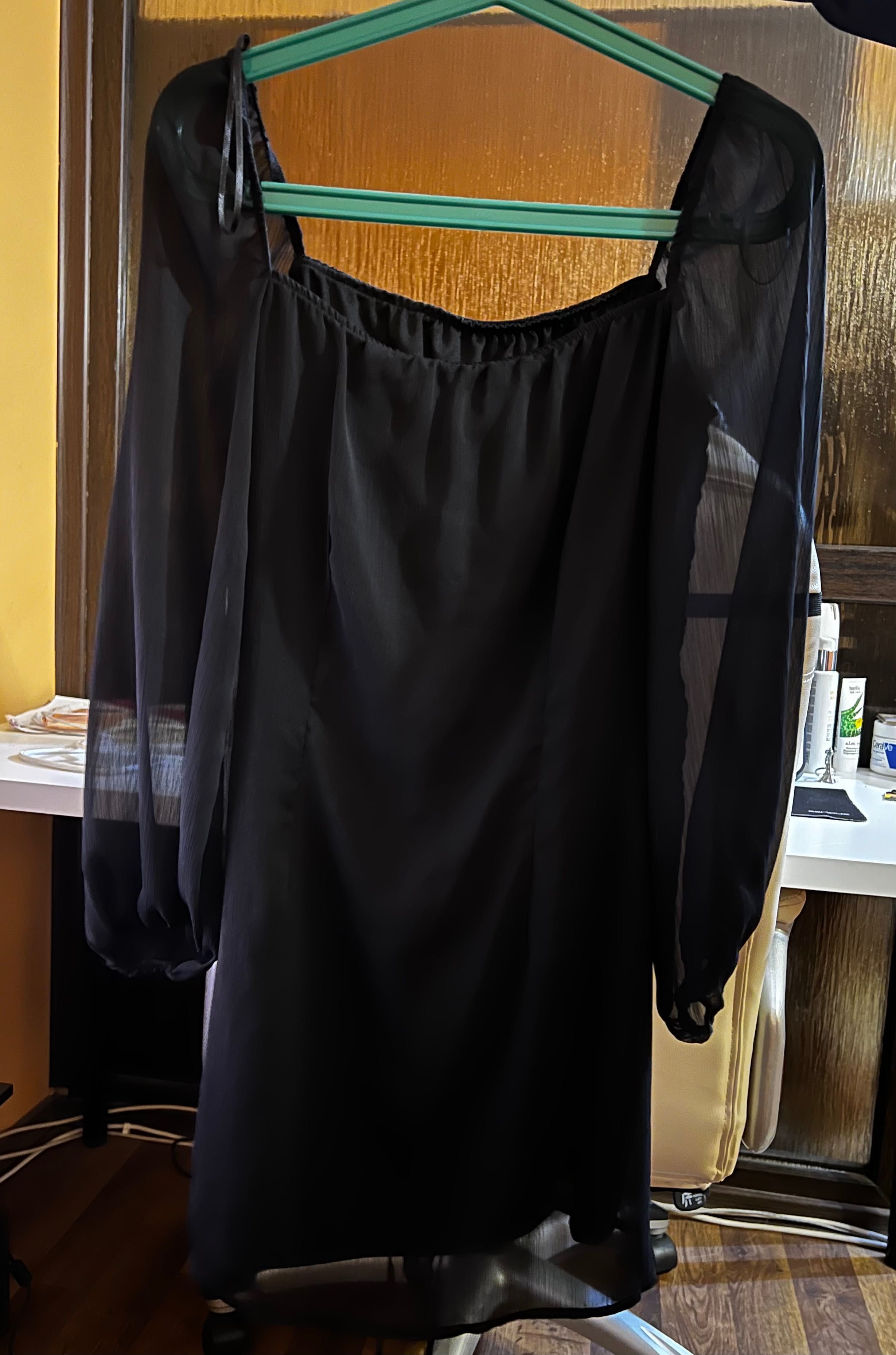 Елегантна дамска черна рокля