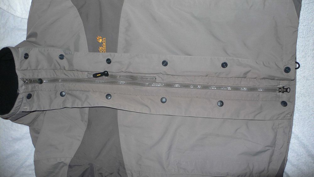 Яке: JackWolfskin+Texapore: S. Дънково: Calvin Klein Jeans. Оригинали!