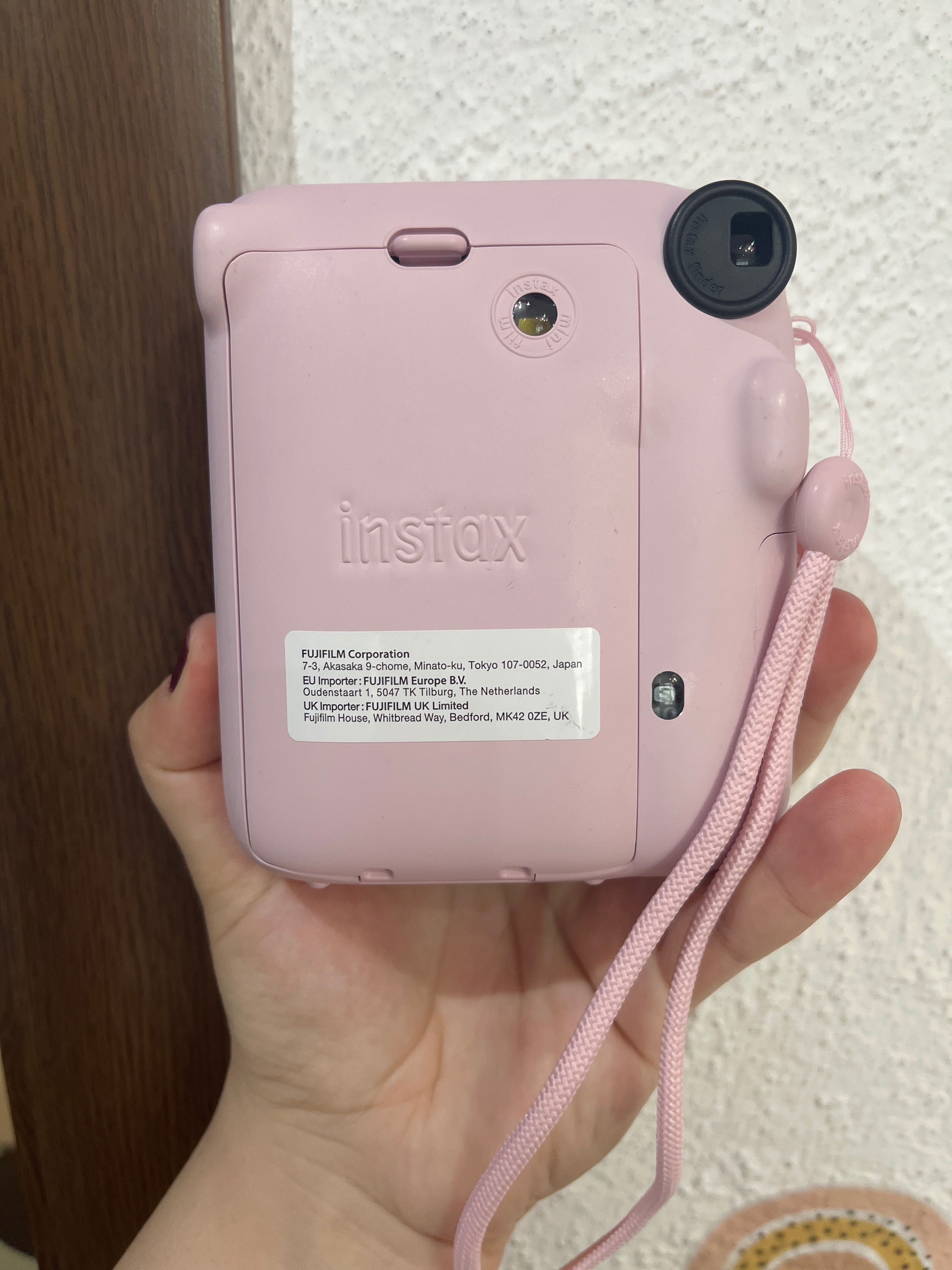 Instax 12 моментален фотоапарат