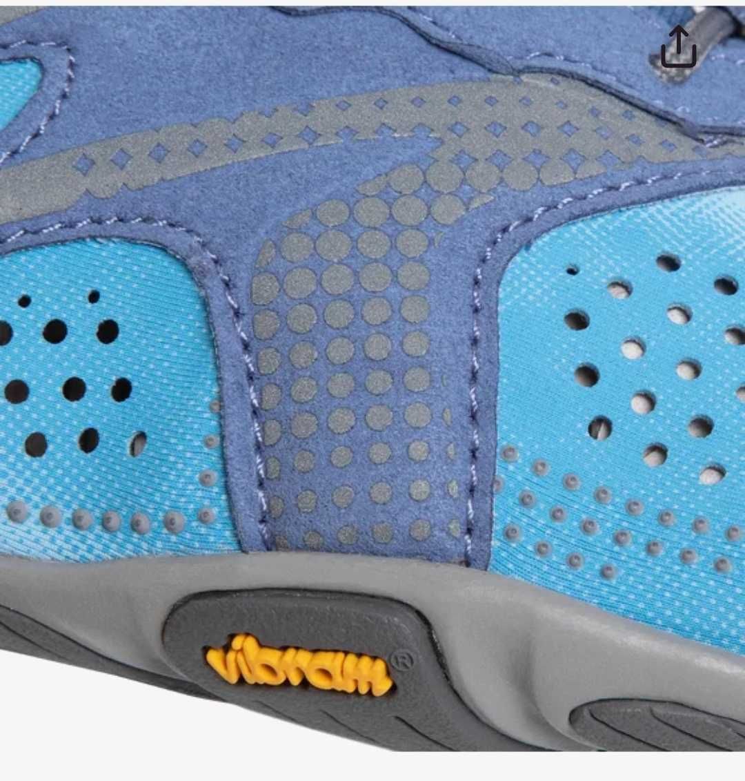 Боси обувки от дишаща материя Vibram V - Run