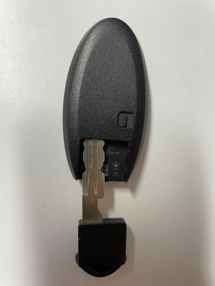 Ключ с чип за нисан на автомобил след 2015