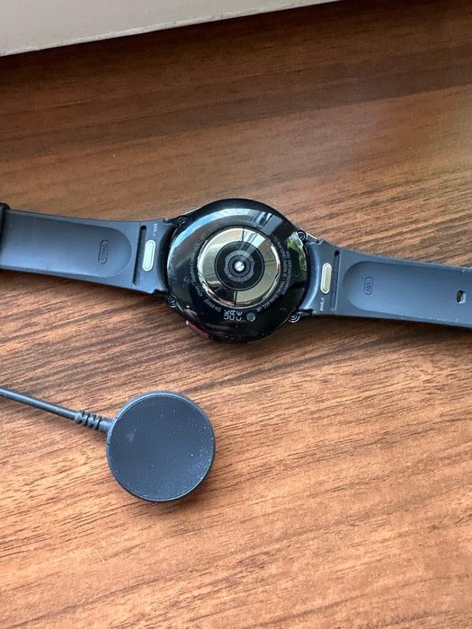 Samsung Galaxy Watch 6 – 44mm, 5 ATM, curea M/L (20 mm)