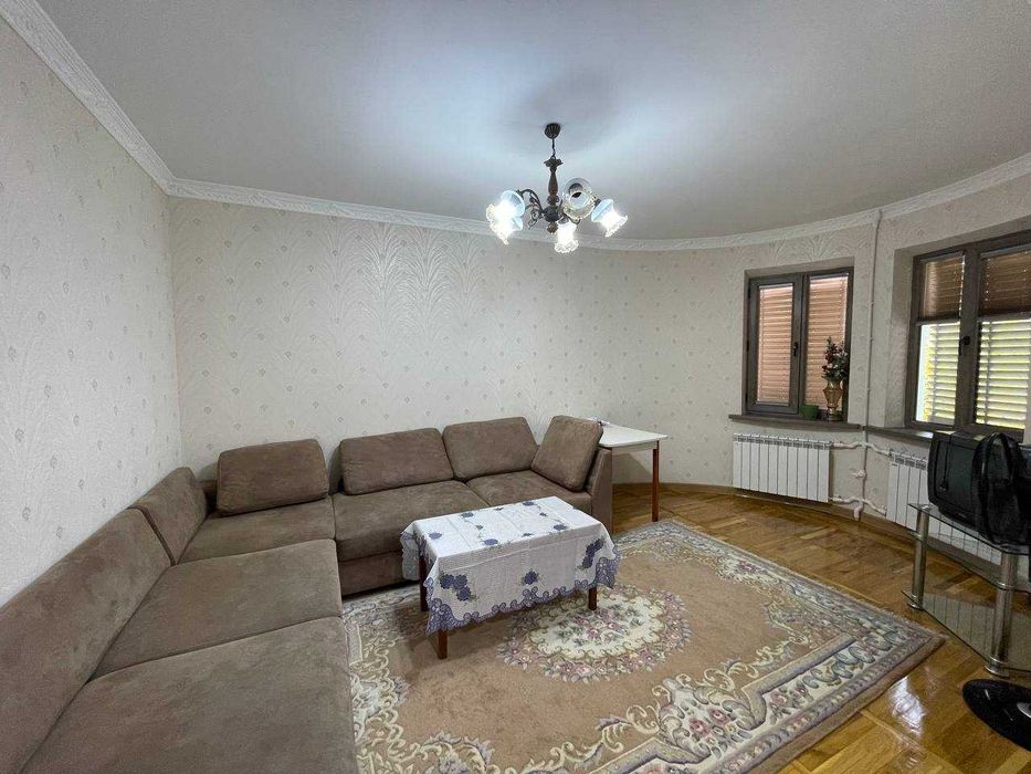 Сдаётся 2-комнатная в Мирабадском м.Ойбек, гостиница Россия