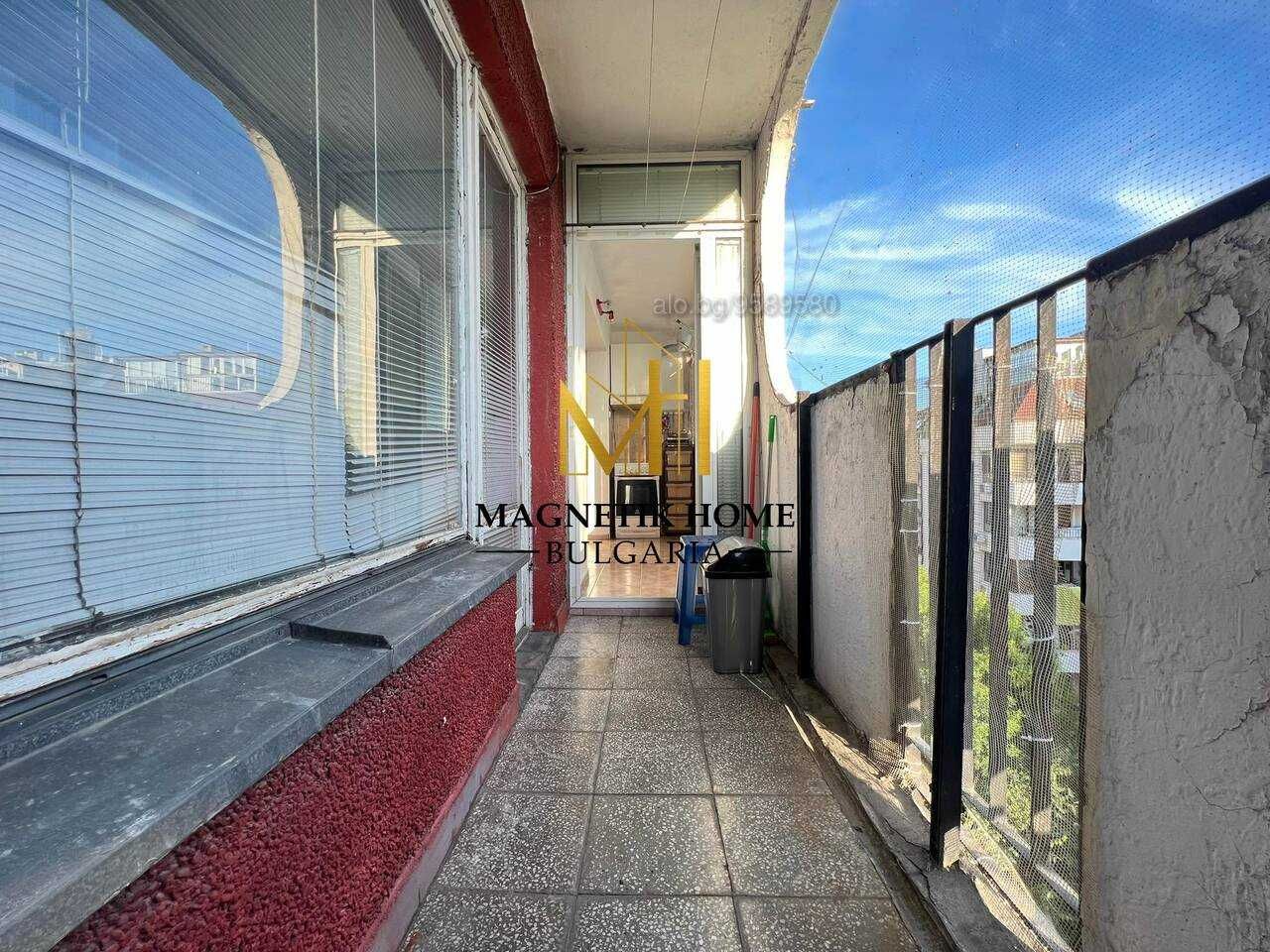 Дава се под наем Двустаен апартамент в Бургас, Лазур - 50 кв.м за 229.5 € - Снимка #3