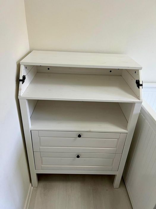 Comoda,masǎ de infǎșat Sundwik Ikea, transport gratuit in oras.