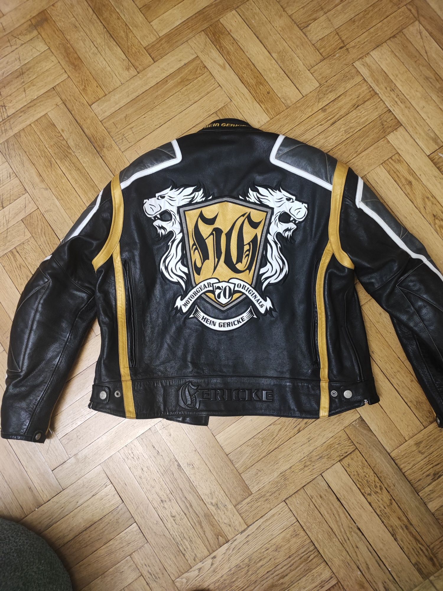 Мъжки кожени якета
